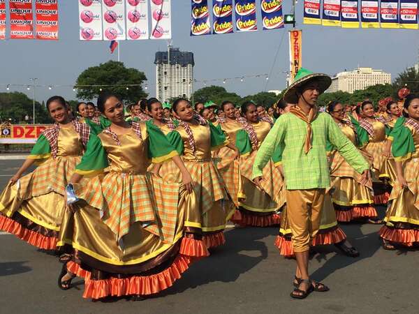 Aliwan Fiesta Grand Parade - 1